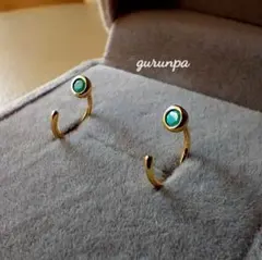※小さいピアス※　キャッチレス　一粒ターコイズミニフープピアス　8ミリ