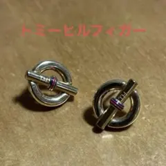 【トミーヒルフィガー】ゴールド　デザインピアス　両耳のサムネイル