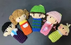 専用ファミリーお話指さん編みぐるみ指人形　　　　　　　ハンドメイド　桜　若葉帽子