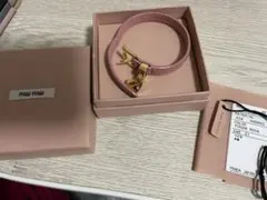 ミュウミュウ MIUMIU ブレスレット ピンクxゴールド レザーx金属素材のサムネイル