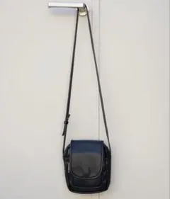 【SINSS】シンセティックレザーミニショルダーバッグ ブラック