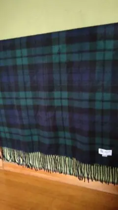 ジョンストンズ、カシミア大判ストールです。　ＢＬＡＣＫＷＴＡＣＨ