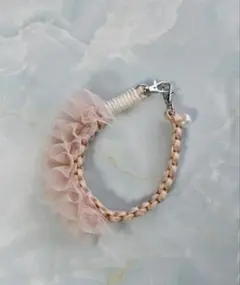 ぴた様専用♡上品きれいめハンドストラップ　リボン　フリル　大人可愛いパラコード