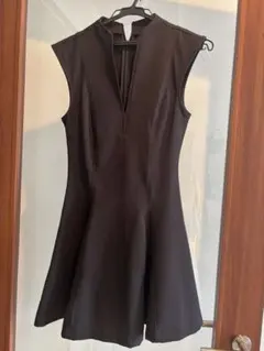 ZARA 新品　ブラック ノースリーブクレープミニワンピースXS