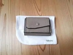 ヴァレクストラ　三つ折り財布　ベージュのサムネイル
