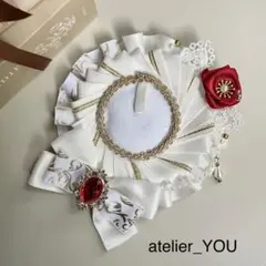 NO.159 ハンドメイドロゼット  ホワイト×金色×赤色