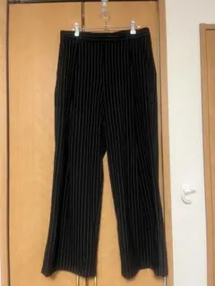 Chikashitsu +double tuck balloon slacks - メルカリ