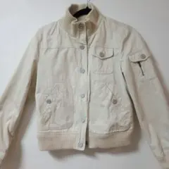 最終値下げクリーム色スタンドカラージャケット