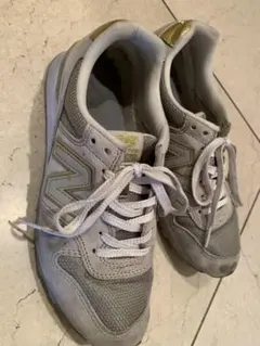 New Balance グレー スニーカー