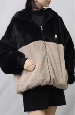 Right-on ライトオン FILA フードロゴパーカー ブラック