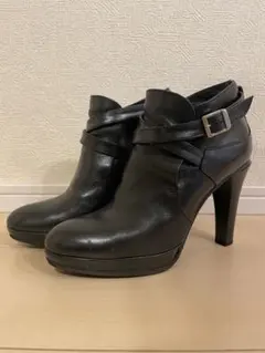 Max Mara ショートブーツ　ブラックのサムネイル