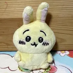 【未開封】ちいかわお座りぬいぐるみ　うさぎ　ガチャガチャ
