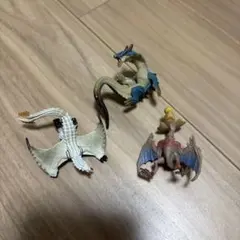 モンスターハンター モンスター図鑑 ラギアクルス、ベリオロス、イャンクック