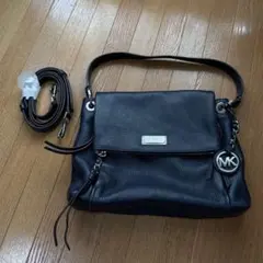 MICHAEL KORS ブラックショルダーバッグ