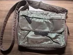 A.D.CARRIERE オリーブグリーン ナイロン ショルダー 玉虫色