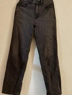 GU ダークグレー ストレートデニム Sサイズ