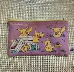 ポケモンセンター ペンケース ピカチュウ