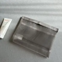 ほぼ新品　ナイロンメッシュ バッグインバッグA5グレー