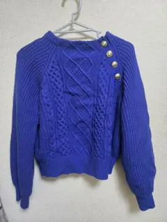 ブルー ケーブルニット 長袖セーター