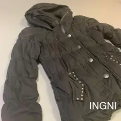 B975【美品】INGNI フーディジャケット　中綿ジャケットのサムネイル