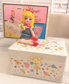 it's a small world ジュエリーボックス | Mercari