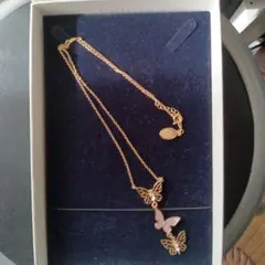 アンコキーヌ　 バタフライ ネックレス