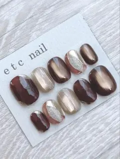 No.307ベリーショート　ネイルチップ　ブラウン　ゴールド　キラキラ　冬ネイル