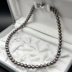 本真珠 ベビーパール ロングネックレス 玉約5.5mm 重さ約28.5g - メルカリ