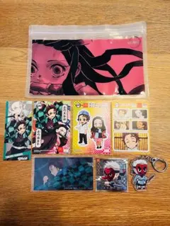 鬼滅の刃　非売品ミニケース　シールなど