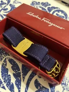 Salvatore Ferragamo ヴァラ キーリング ネイビーのサムネイル