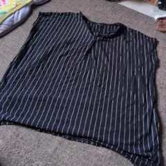 ネイビー ストライプ Vネック Tシャツ