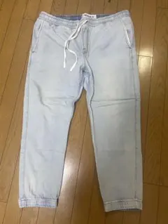 &DENIM レギュラーフィット デニムパンツ