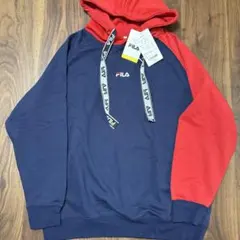 新品タグ付き FILA ネイビー パーカー　Mサイズ