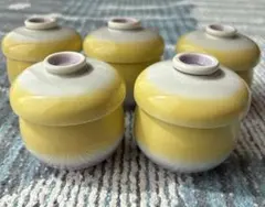 Item thumbnail for item 5cafe86f-e0f2-4306-93cb-1be39a70fc1e