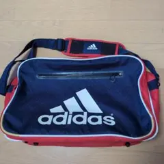 adidas 　軽量スポーツバッグ 　赤×紺　エナメルでは無い