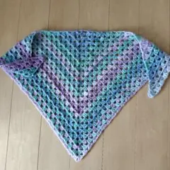 ハンドメイド　三角ショ—ル