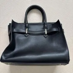 ブラックレザーハンドバッグ