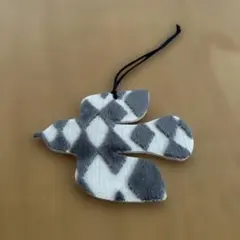 ミナペルホネン ノベルティチャーム鳥toriのサムネイル