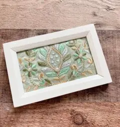 刺繍のミニフレーム