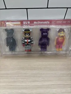 マクドナルド ベアブリック フィギュア 4体セット