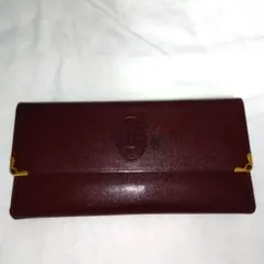 （美品） カルティエマストライン三つ折り財布ボルドーがま口ゴールド