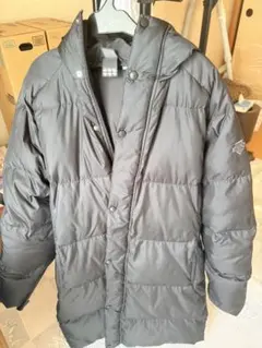 DESCENTE ダウンジャケット ブラック Lサイズのサムネイル