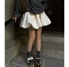 バルーンスカートミニスカート ホワイト ブラック