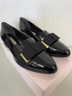 大人気✨ダイアナ エナメル リボンモチーフのオペラシューズ ローファー 黒