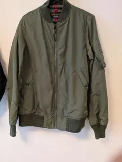 ALPHA INDUSTRIES（アルファ インダストリーズ）フライトジャケット