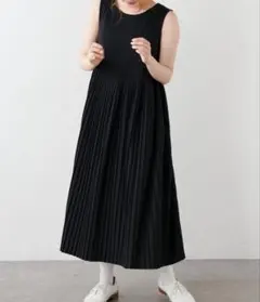 ピュアルセシン　プリーツ　ワンピースのサムネイル