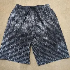 NIKE 水着 男の子用 黒白　美品
