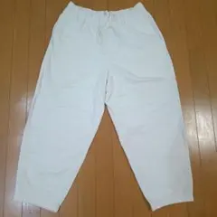 GU デニムバルーンアンクルパンツ　ホワイト