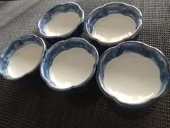 波模様の青白い小鉢・醤油皿　5個セット