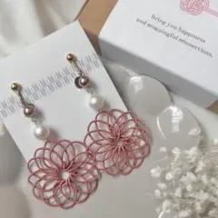 水引イヤリング　水引ピアス　花　揺れる　パール